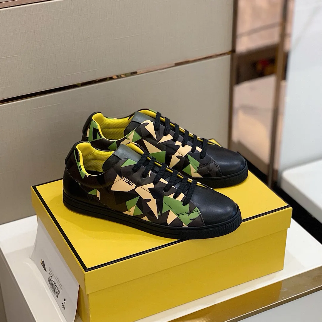 Factory Price: 380💰 Sun] FENDI Classic Comfort Men's, this sophisticated sneaker is handcrafted from soft calfskin. Mesh inner surface, ultra-light rubber material and rough outsole. This unique thin style is suitable for the casual and exquisite sensibility of this season. It is comfortable and natural on the feet. It is an everyday style for casual travel in autumn and winter! Code number: 38/44, customized 45